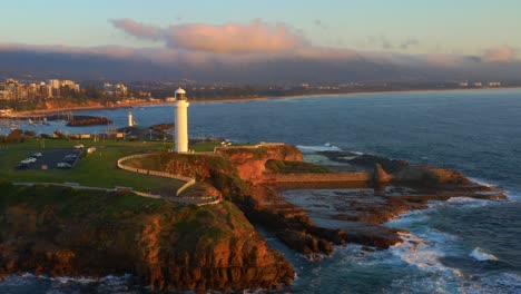 Flagstaff-Hill-Lighthouse---Aerial-View-Of-Wollongong-Head-Lighthouse-At-Sunset-In-Wollongong,-NSW,-Australia