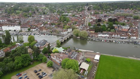Henley-on-Thames-Oxfordshire-UK-High-Aerial-footage-town-and-Henley-bridge