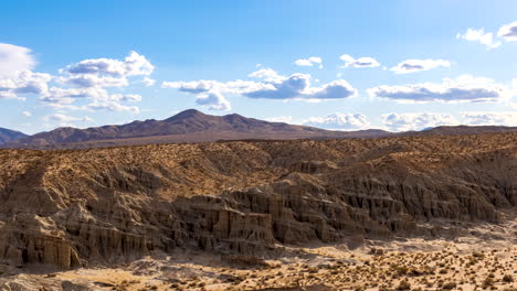 Parque-Estatal-Del-Cañón-De-Roca-Roja-En-El-Desierto-De-Mojave-Con-Formaciones-Geológicas-únicas---Lapso-De-Tiempo-Estático