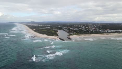 Panorama-Of-Kingscliff-Beach-And-Cudgen-Creek-At-New-South-Wales,-Australia