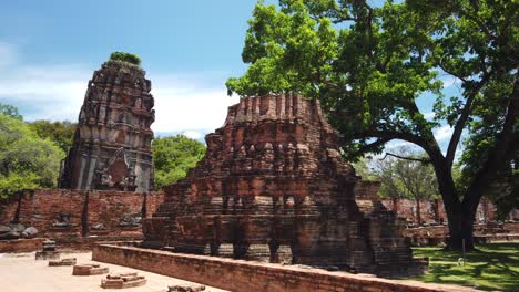 Statischer-Schuss:-Buddhistischer-Tempel-In-Der-Alten-Historischen-Stadt-Ayutthaya-Thailand