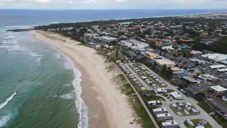 South-Kingscliff-Beach---Town-Landscape-Of-Kingscliff-At-The-Waterfront-In-The-Northern-Rivers-Region-Of-New-South-Wales,-Australia