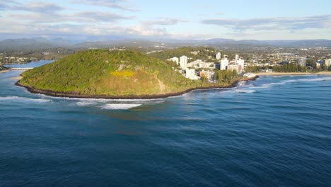 Burleigh-Headland-With-A-View-Of-The-Burleigh-Heads-Cityscape-In-Gold-Coast-City,-Australia