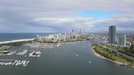 Panorama-Des-Küstenvororts-Southport-In-Der-Stadt-Gold-Coast,-Queensland,-Australien