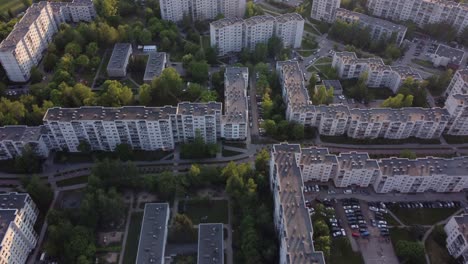 AERIAL-Flyby-of-a-Soviet-Planned-Labyrinth-District-Seskine-in-Vilnius,-Lithuania