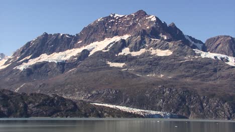 Snow-capped-mountains-of-Alaska,-Reid-Inlet-and-Reid-Glacier
