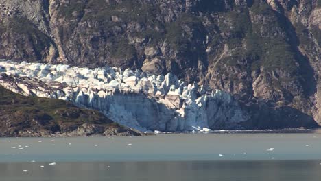 Glaciar-Reid-En-Un-Día-Soleado-De-Verano