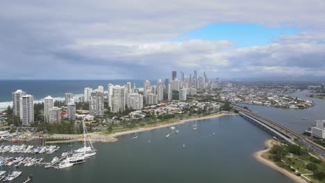 Main-Beach-High-rise-Buildings-With-Sundale-Bridge---Southport-City-By-Coral-Sea-In-Gold-Coast,-Australia