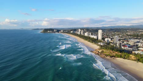 Famous-Tourist-Destination-Of-Burleigh-Beach-In-Queensland,-Australia