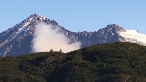 Las-Hermosas-Montañas-De-Alaska-En-Verano