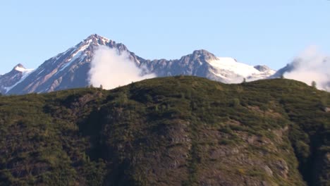 Die-Schönen-Berge-Von-Alaska-Im-Sommer