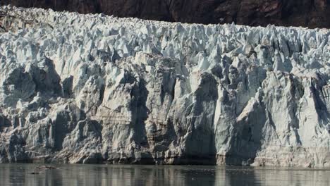 Gletscher-An-Einem-Heißen-Sommertag-In-Alaska