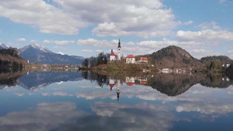 Closing-up-to-Bled-island-in-the-middle-of-the-lake-with-drone