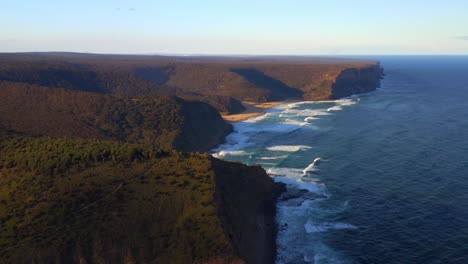 Overlooking-Garie-Beach-And-Little-Garie-Beach-To-Thelma-Head-In-Royal-National-Park,-New-South-Wales,-Australia