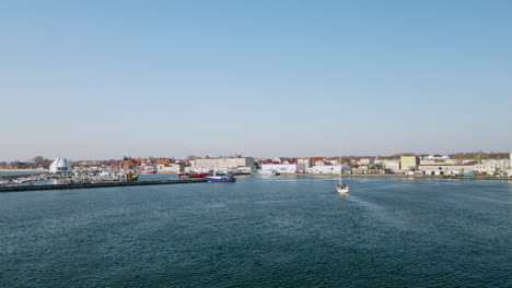 Boats-Cruising-In-Baltic-Sea-At-Port-Hel-In-Poland