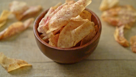 Chips-De-Taro-Crujientes---Taro-Frito-O-Al-Horno-En-Rodajas