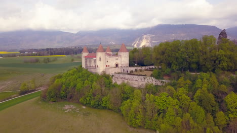Schloss-Champvent,-Kanton-Waadt-In-Der-Schweiz
