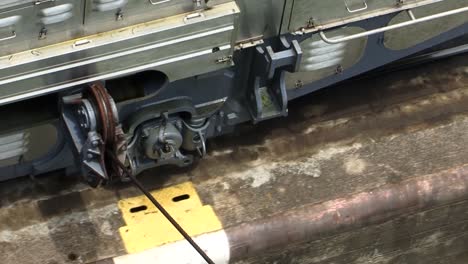 Close-up-of-the-cable-system-of-the-Locomotive-while-is-pulling-the-ship-at-Panama-Canal-Locks