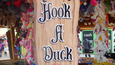 Hook-a-duck-fairground-game