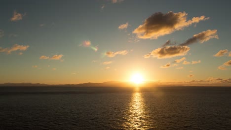 Timelapse-of-a-sunset-from-across-the-Cook-Strait