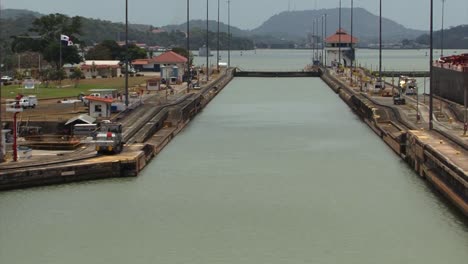 Wide-shot-of-Pedro-Miguel-Locks-at-Panama-Canal