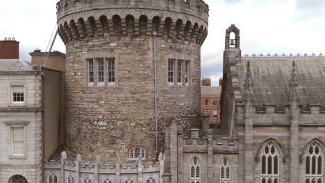 Überblick-über-Den-Rekordturm-Von-Dublin-Castle-In-Irland---Antenne