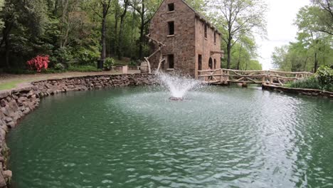 Water-fountain-blue-green-water-at-the-Old-Mill-Spring-2021-Arkansas-travel-destination