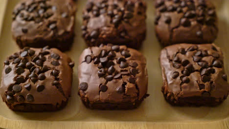 dark-chocolate-brownies-with-chocolate-chips-on-top