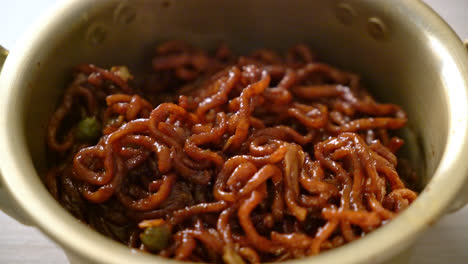 Korean-black-spaghetti-or-instant-noodle-with-roasted-chajung-soybean-sauce---Korean-food-style