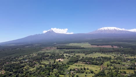 Basin-view-of-the-mount-Kilimanjaro-in-Africa-Kenya