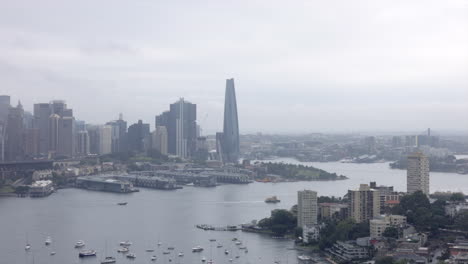 tranquil-overcast-day-in-Sydney-Harbor,-wide-view