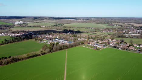 Chartham-Downs-in-Kent-with-green-fields