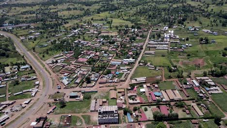 City-Scape-drone-View---Asentamiento-De-Casas-Capturado-Por-Drones-Volando-En-El-Pequeño-Pueblo-De-Loitokitok-Kenia