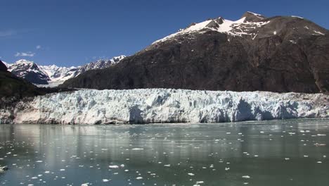 Hermosa-Vista-Del-Glaciar-Margerie-En-Un-Día-De-Verano