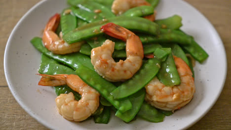 Stir-Fried-Green-Peas-with-Shrimp---Homemade-food-style