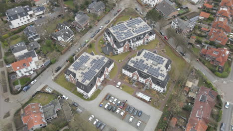Jib-down-of-solar-panels-on-top-of-large-houses