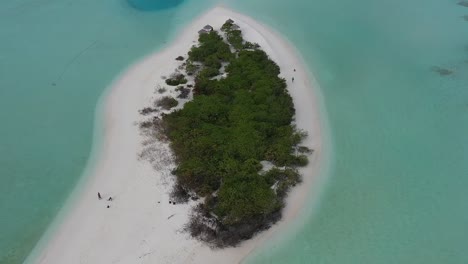 Vista-Aérea-De-La-Isla-Natural-Aislada-De-Maldivas