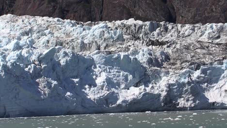 Glaciar-Margerie-En-Un-Día-Soleado.-Alaska