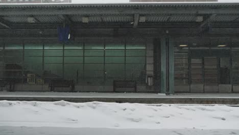 Empty-train-station-in-Helsinki-city-snowstorm