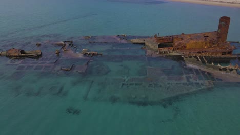 4K-closeup-clip-over-a-shipwreck-in-the-tropical-beach-of-Epanomi,-Norhtern-Greece