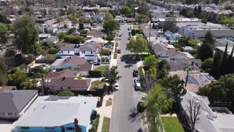Aerial-view-over-Burbank-city-suburb-in-summer,-California