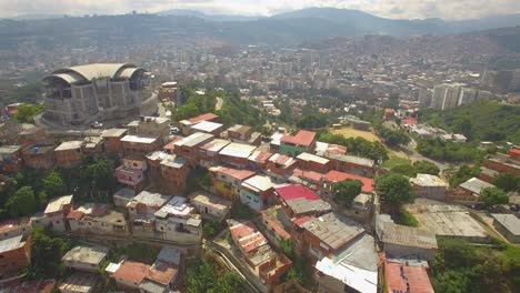 Drone-shot-of-the-cable-car-in-San-Agustin,-Caracas,-Venezuela