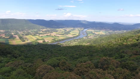 Fluss-Taquari,-In-Arroio-Do-Meio,-Südlich-Von-Brasilien