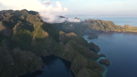 Drone-shot-of-tropical-islands-in-Coron,-Palawan,-The-Philippines