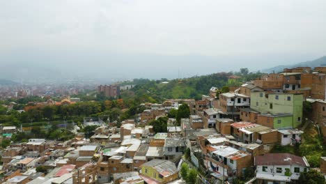 Drone-Vista-De-La-Comuna-13,-Medellin,-Colombia