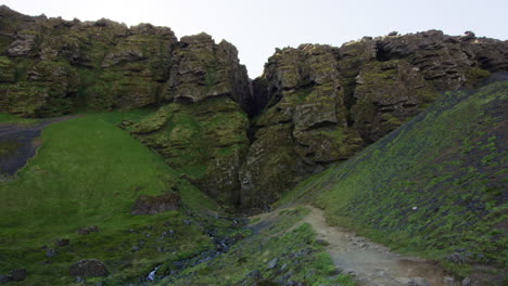 Large-crevasse-in-mountain-in-Snaefellsnes-Peninsula,-Iceland,-wide-shot-zoom-in
