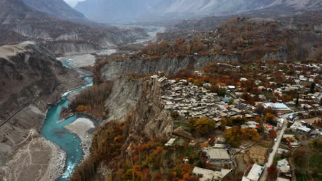 Altit-Fort-With-A-view-Of-Hunza-River-In-Karimabad-During-Fall-At-Pakistan