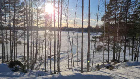 Lago-Kiruna-Helado,-En-El-Norte-De-Suecia.-Levantarse