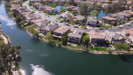 Aerial-view,-houses-in-residential-neighborhood,-Bridgeport,-Valencia-CA