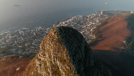 Rugged-Cliff-Of-Lion's-Head-And-A-Hiking-Trail-Towards-The-Signal-Hill-In-Cape-Town,-South-Africa